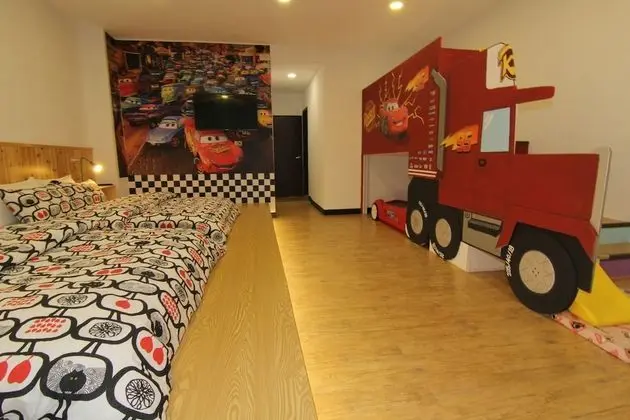 Standard Dört Kişilik Oda (Race Car)