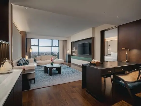 Süit, 1 Yatak Odası (Living and Dining Area)