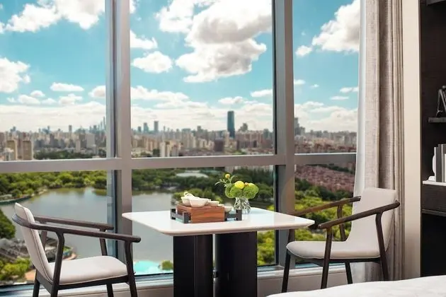 Süit, 1 Yatak Odası, Göl Manzaralı (Living Dining)