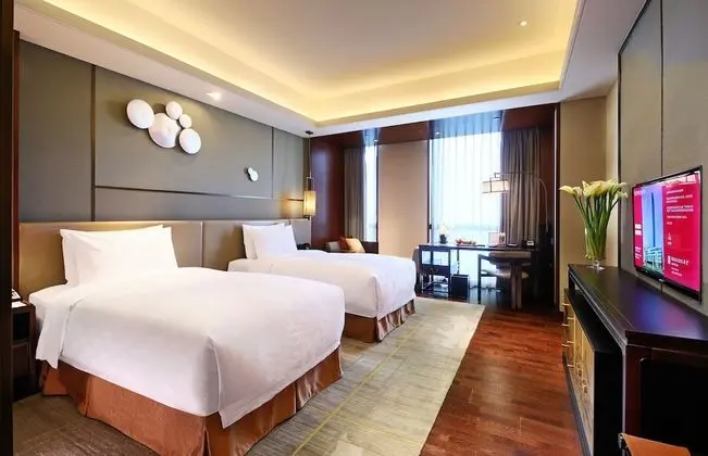 Premium Oda, 2 Çift Kişilik Yatak, Business Dinlenme Salonu Kullanımı (High Floor)