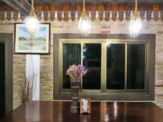 Family Room 10 Persons