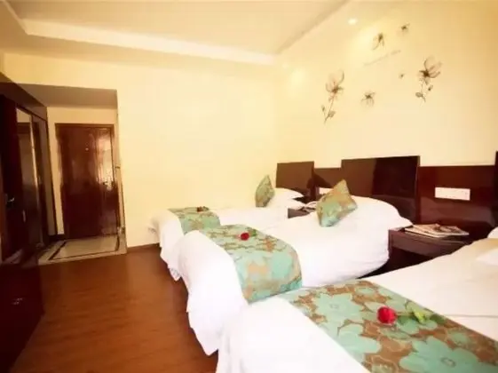 Üç Kişilik Oda