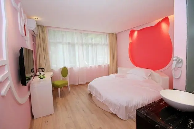 Romantic Oda, 1 Büyük (Queen) Boy Yatak, Banyolu/Duşlu