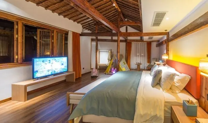 Deluxe Tek Büyük Yataklı Oda