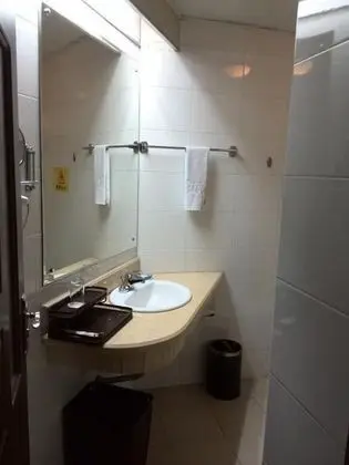 Tek Kişilik Oda, Penceresiz