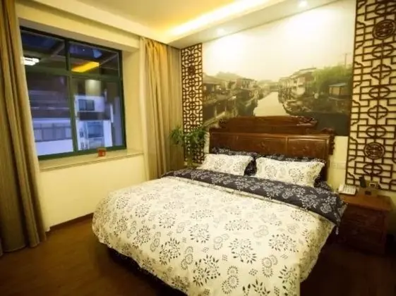 Traditional Tek Büyük Yataklı Oda
