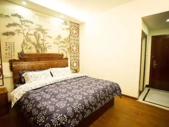 Traditional Tek Büyük Yataklı Oda