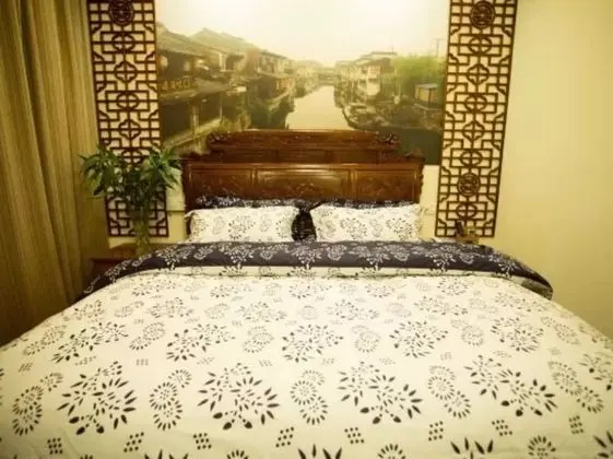 Traditional Tek Büyük Yataklı Oda