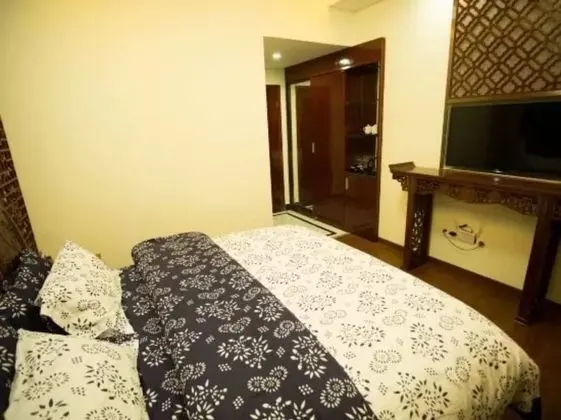 Traditional Tek Büyük Yataklı Oda