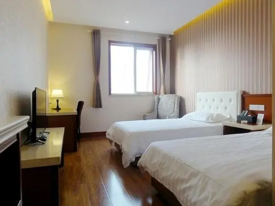 İki Ayrı Yataklı Oda, Şehir Manzaralı