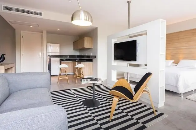 Superior Tek Büyük veya İki Ayrı Yataklı Oda (Apart)