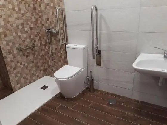 Ortak Ranzalı Oda, Karma Ranzalı Oda (1 bed in 16 Bed Dorm)