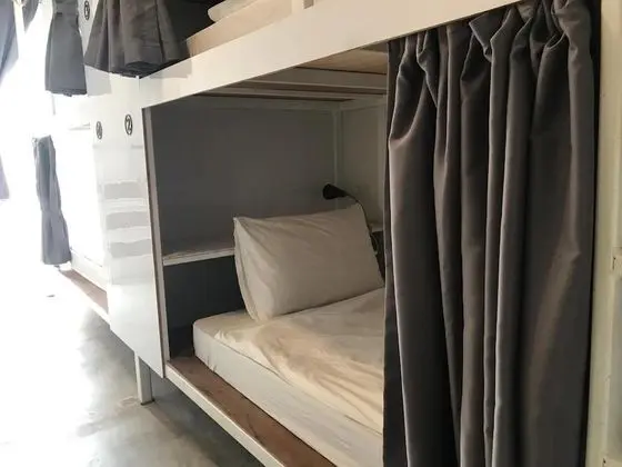 Male Dorm 6 Beds