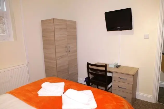 Üç Kişilik Oda