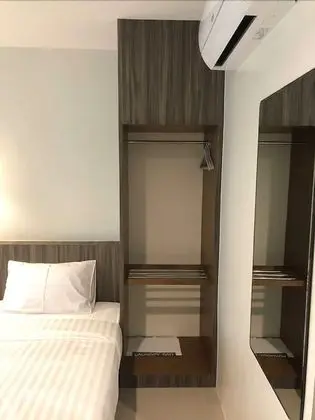 Basic Tek Büyük Yataklı Oda