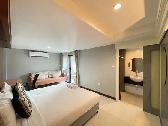 Premium Oda, 1 En Büyük (King) Boy Yatak