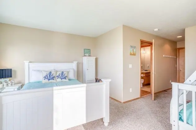 Ev, Birden Çok Yatak (Hubbert Hideaway)