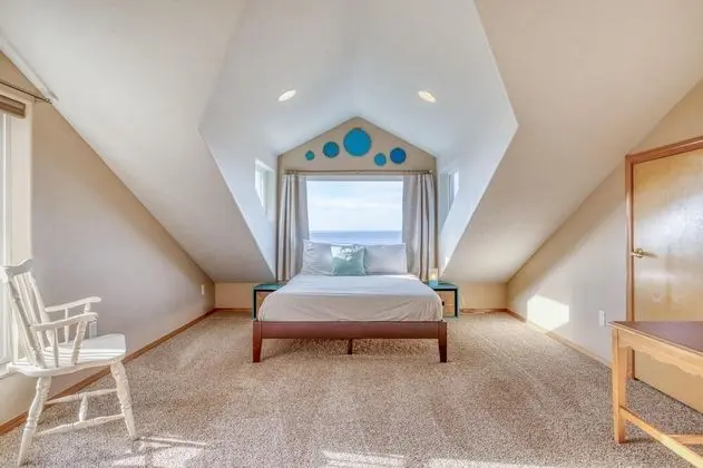 Ev, Birden Çok Yatak (Hubbert Hideaway)