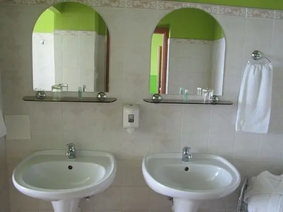 Standard Oda, 1 Çift Kişilik Yatak