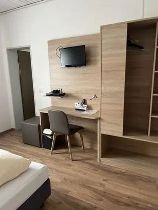 Tek Büyük veya İki Ayrı Yataklı Oda, 2 Tek Kişilik Yatak, Sigara İçilmez