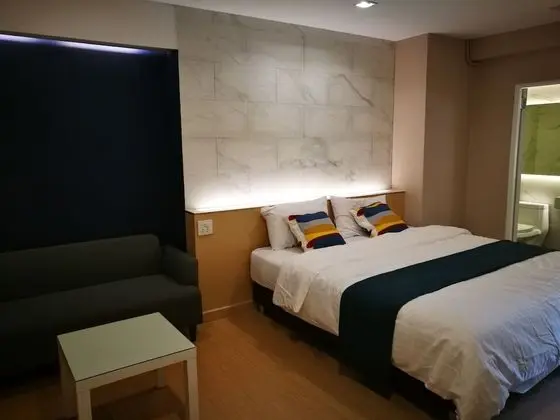 Deluxe Room with City View
