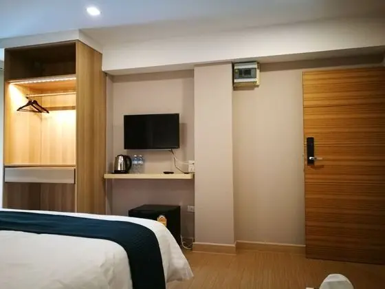 Deluxe Room with City View