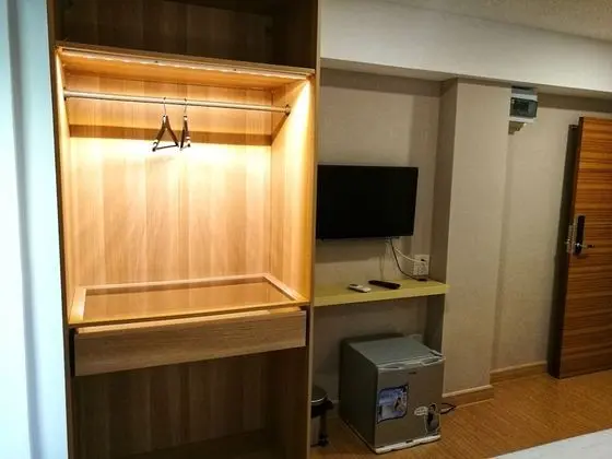 Deluxe Room with City View