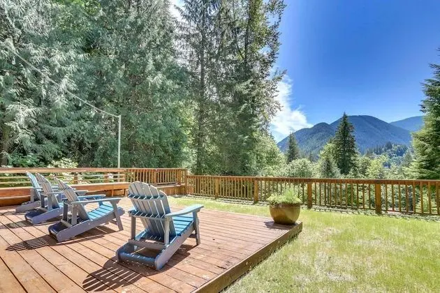 Kulübe, Birden Çok Yatak (Huckleberry Mountain Lodge)