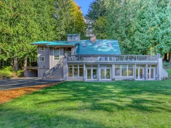 Kulübe, Birden Çok Yatak (Huckleberry Mountain Lodge)