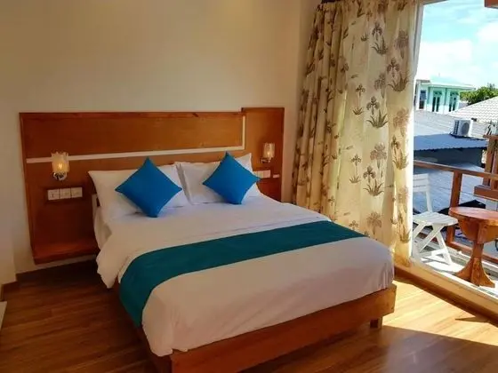 Deluxe Tek Büyük Yataklı Oda, Balkon, Şehir Manzaralı