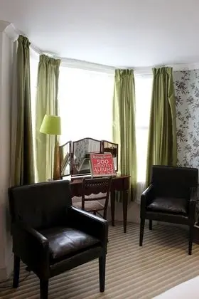 Deluxe Triple with King Bed