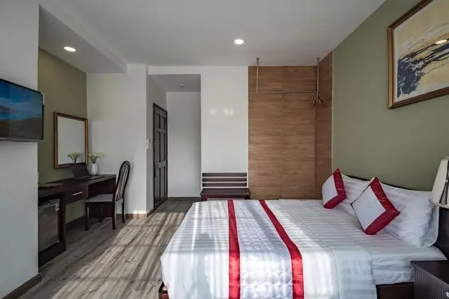 Deluxe Tek Büyük Yataklı Oda