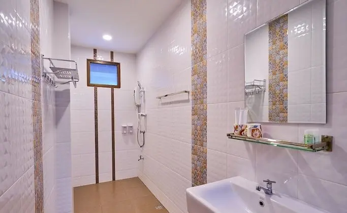 Standard Oda, 1 En Büyük (King) Boy Yatak, Bahçe Manzaralı, Bahçeli