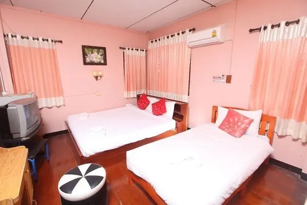 Standard Room with Private Bathroom - Khun Satan