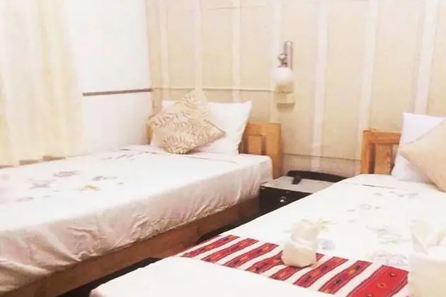 Standard Room with Shared Bathroom - Phapueng