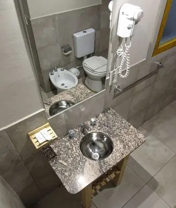 Standard Üç Kişilik Oda