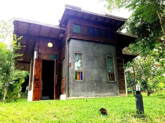 Cottage With Garden View