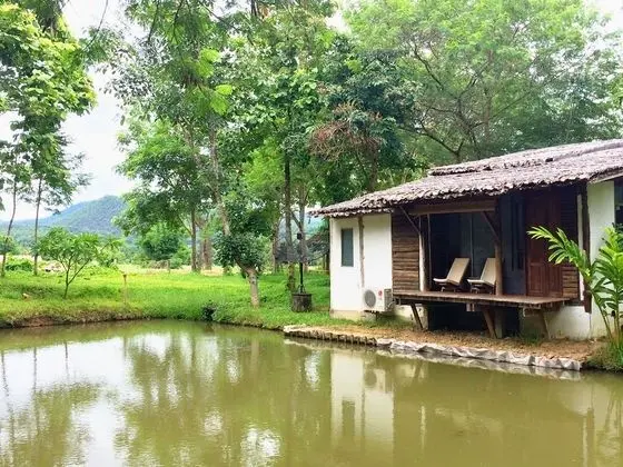 Cottage With Garden View