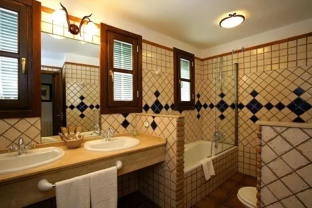 Tek Büyük veya İki Ayrı Yataklı Oda