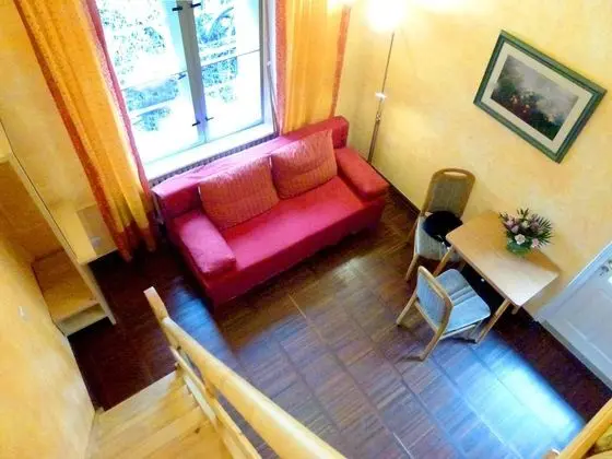 Apart Daire, Bahçe Manzaralı