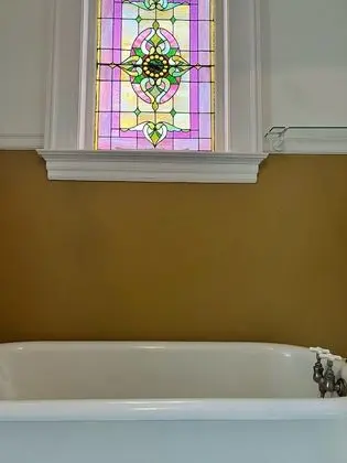 Business Oda (Shared Bathroom)