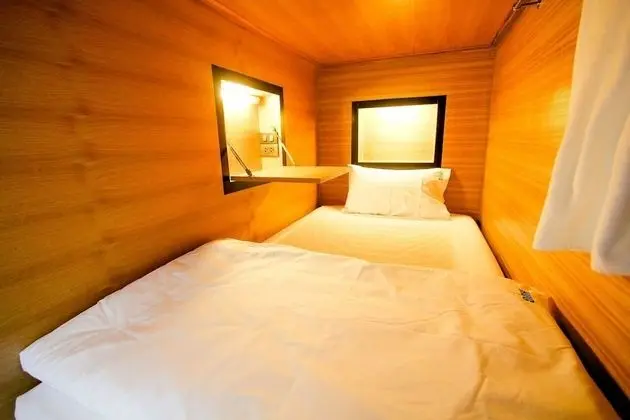 6-Bed Female Dormitory With Shared Bathroom