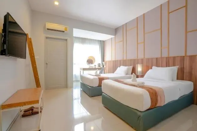 Deluxe Twin Room