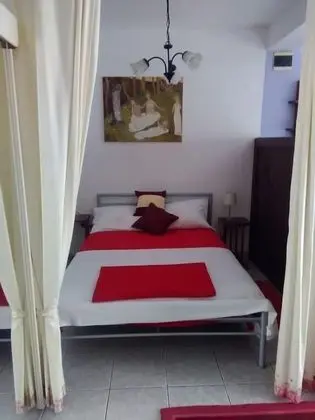 Apart Daire, Koy Manzaralı (2)