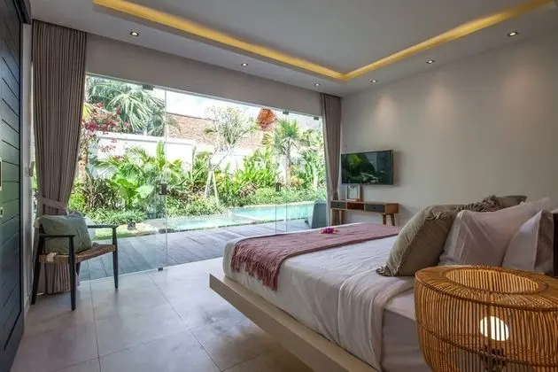 Basic Villa, Birden Çok Yatak