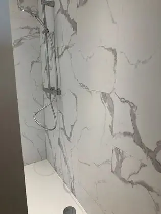 Basic Tek Büyük Yataklı Oda (202)