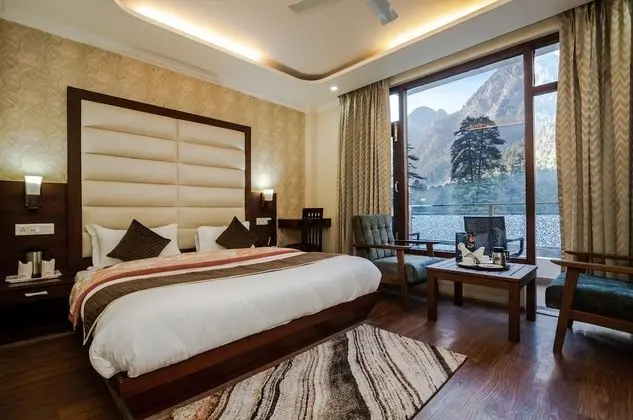 Luxury Tek Büyük Yataklı Oda