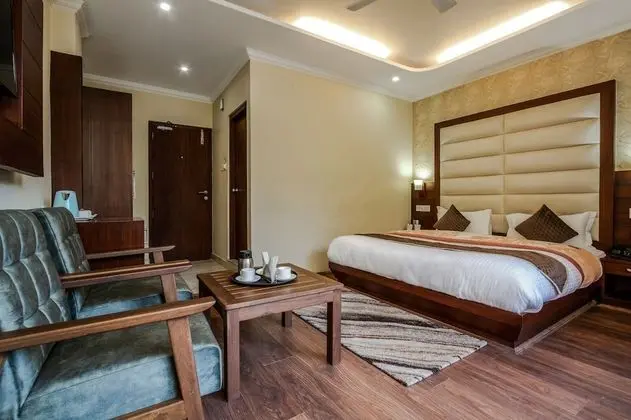 Luxury Tek Büyük Yataklı Oda