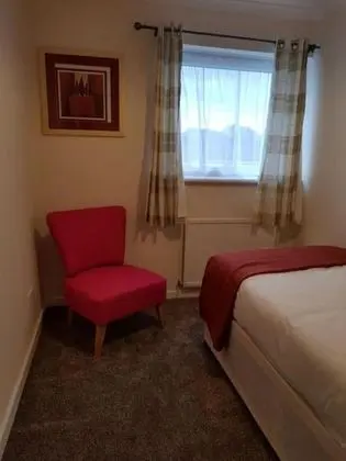 Executive Ev, Banyolu/Duşlu (Spacious 5 Bedr Townhouse)