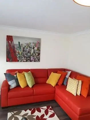 Executive Ev, Banyolu/Duşlu (Spacious 5 Bedr Townhouse)